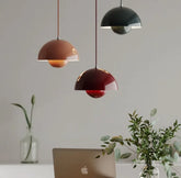 Design LED Pendelleuchte in Blütenform für Esszimmer