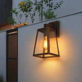 LED Außenwandleuchte aus Glas Trapezdesign mit Wasserschutz