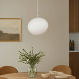 Moderne Pendelleuchte aus Glas in Ei-Form für Esszimmer