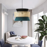 Moderne Pendelleuchte aus Rattan für das Esszimmer