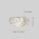 Moderne Pendelleuchte in Blütenform für das Wohnzimmer