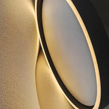 Moderne dimmbare LED-Deckenleuchte im C-Ring Design