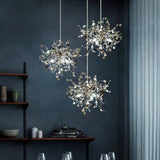 Moderner Edelstahl Kronleuchter in Blütenform für Ihr Esszimmer