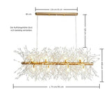 Lange Pendelleuchte im Pusteblumen-Design für das Esszimmer