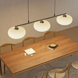 Pendelleuchte Drei-Flammig mit Glas Lampenschirm für das Esszimmer