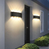 Moderne Außenwandleuchte Up & Down aus Aluminium mit Bewegungsmelder