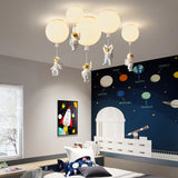 Babyzimmer Deckenleuchte mit bunten Ballons und Astronaut - Clowas.de