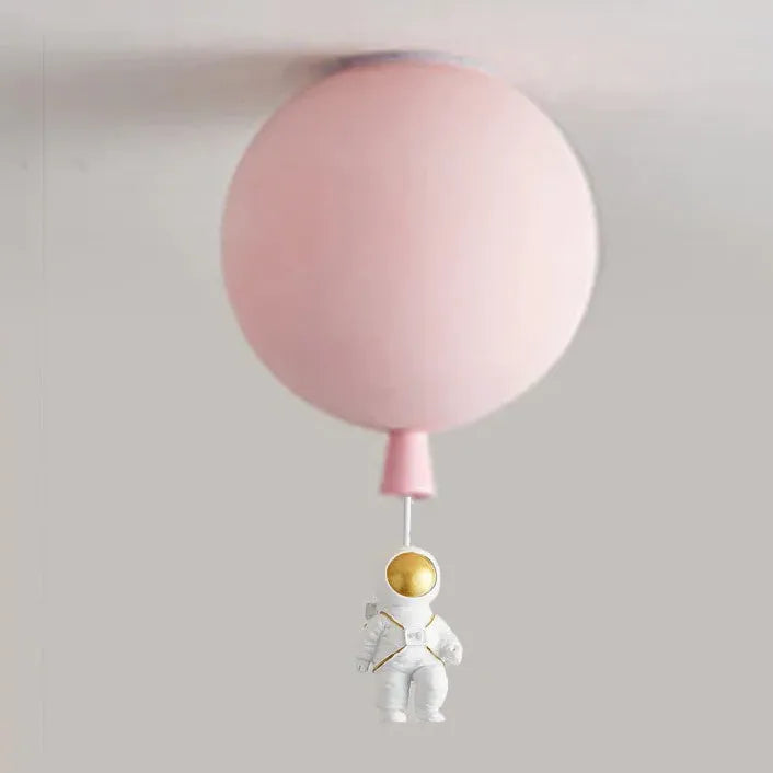 Babyzimmer Deckenleuchte mit bunten Ballons und Astronaut - Clowas.de