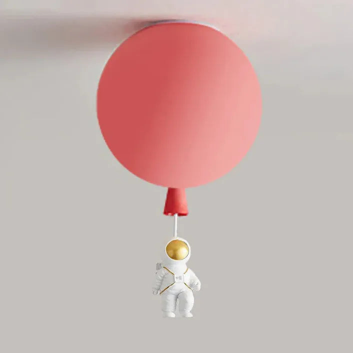 Babyzimmer Deckenleuchte mit bunten Ballons und Astronaut - Clowas.de