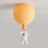 Babyzimmer Deckenleuchte mit bunten Ballons und Astronaut - Clowas.de