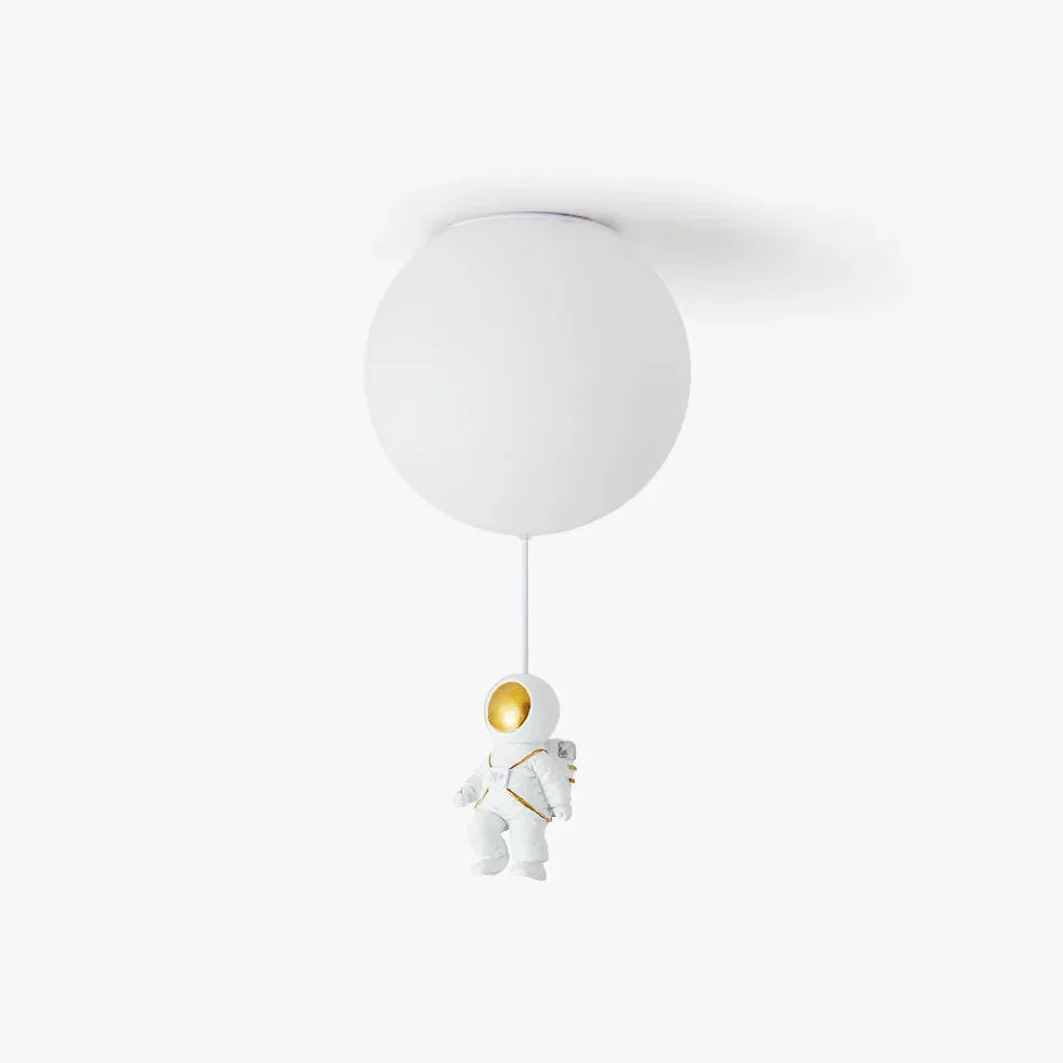 Babyzimmer Deckenleuchte mit bunten Ballons und Astronaut - Clowas.de