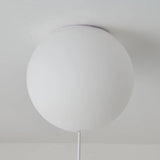 Babyzimmer Deckenleuchte mit bunten Ballons und Astronaut - Clowas.de