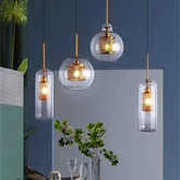 Moderne Pendelleuchte aus Metall und Glas für das Esszimmer