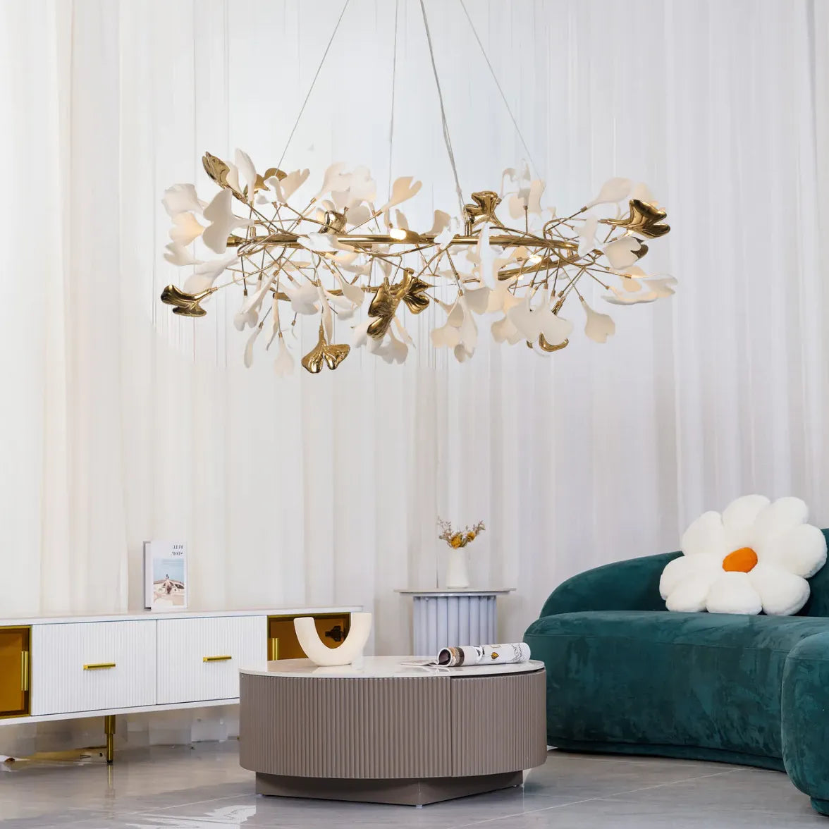 Deckenlampe Kronleuchter mit leichtem Blütenblattdesign - Clowas.de