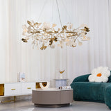 Deckenlampe Kronleuchter mit leichtem Blütenblattdesign - Clowas.de