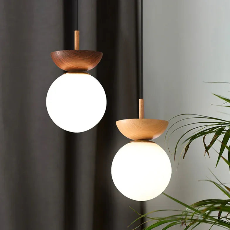 Deckenleuchte Esszimmer hängend Nordisch Holz Milchweißer Ball - Clowas.de