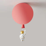 Babyzimmer Deckenleuchte mit bunten Ballons und Astronaut - Clowas.de