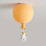 Babyzimmer Deckenleuchte mit bunten Ballons und Astronaut - Clowas.de