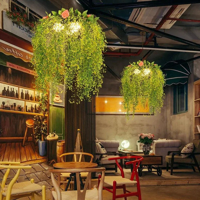 Flos Hängeleuchte für Restaurant mit Blumendekoration - Clowas.de