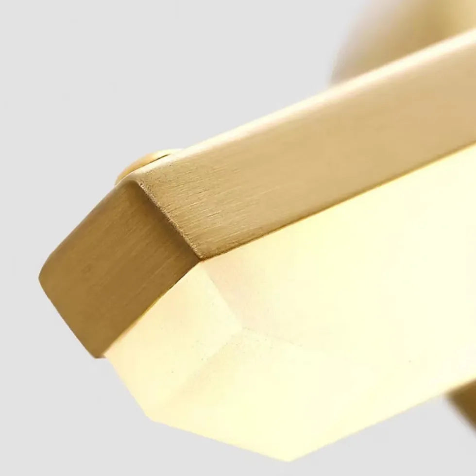 Goldene Wandleuchten im langen einfachen Design - Clowas.de