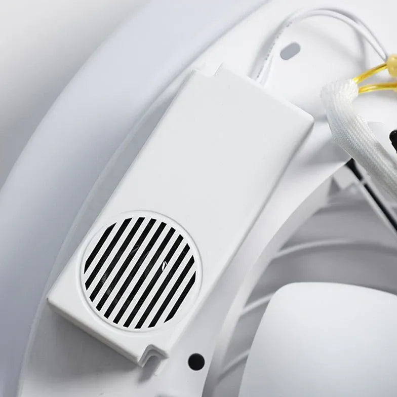 Kleiner Deckenventilator mit Licht im modernen Stil - Clowas.de