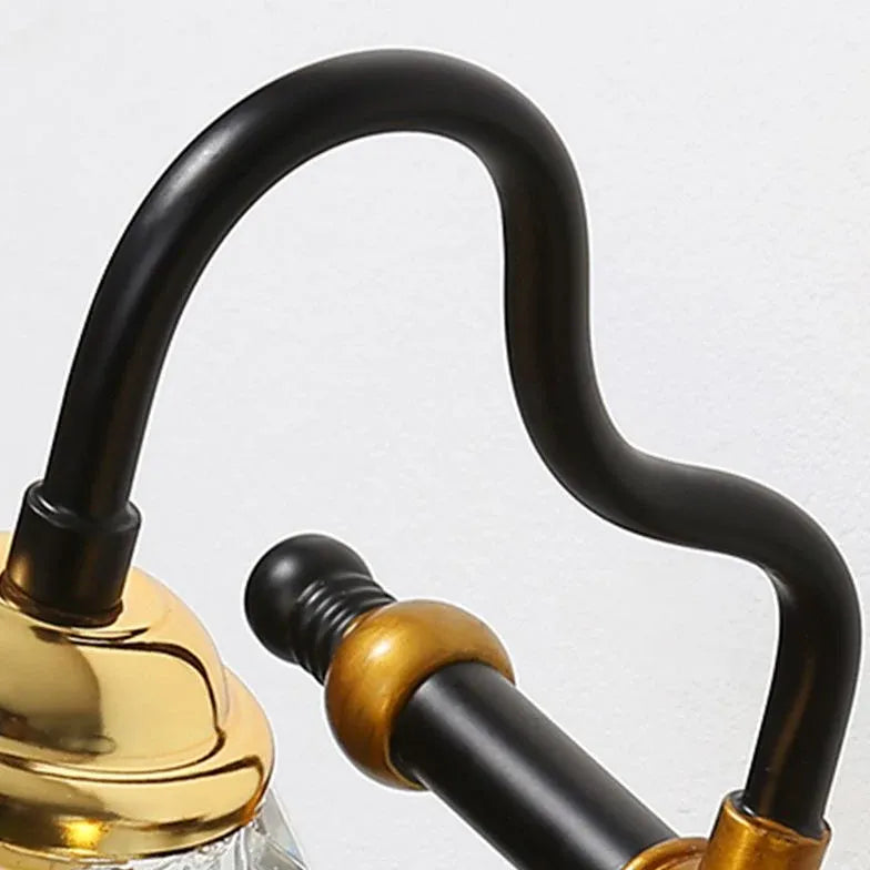 LED Wandleuchte mit Arm im amerikanischen Kristallstil - Clowas.de