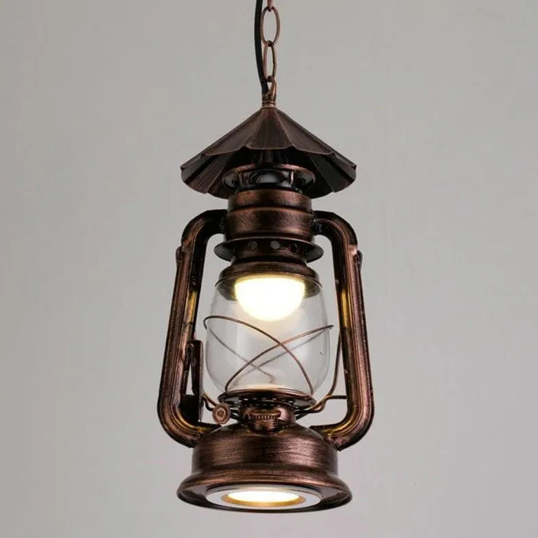 Pendelleuchte Laterne im amerikanischen Vintage Restaurant - Clowas.de