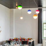 LED Pendelleuchte in Glas Kugelform für das Esszimmer