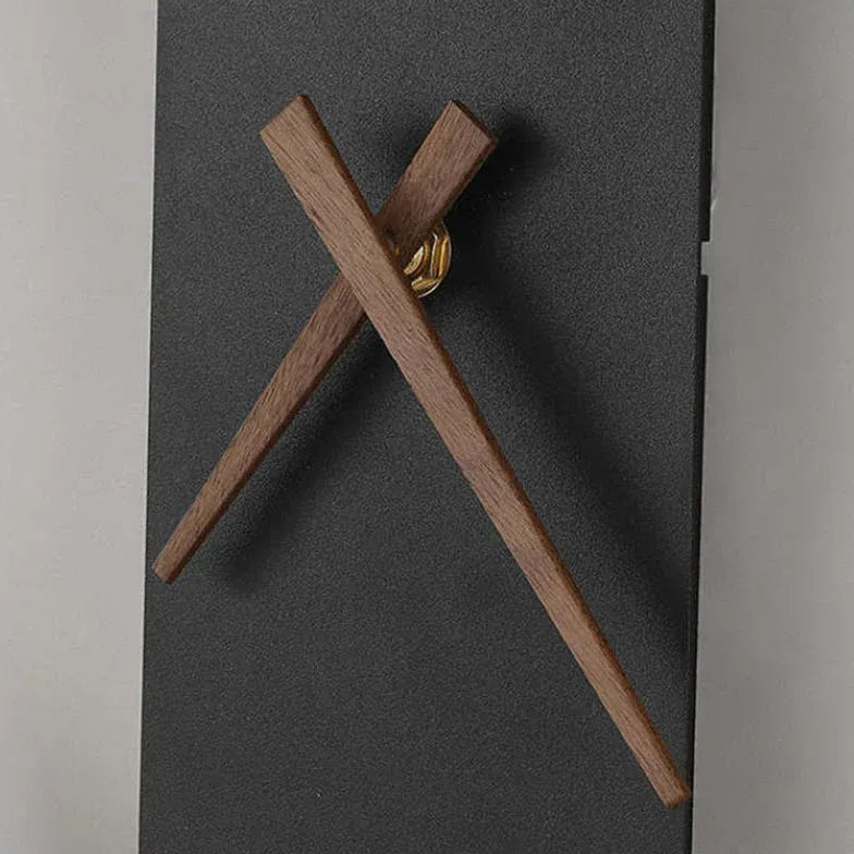 Runde Wandleuchte mit modernem und minimalistischem Uhrendesign - Clowas.de