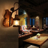 Rustikale Wandleuchte aus amerikanischem Lanternenholz - Clowas.de