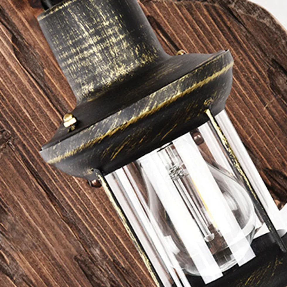 Rustikale Wandleuchte aus amerikanischem Lanternenholz - Clowas.de