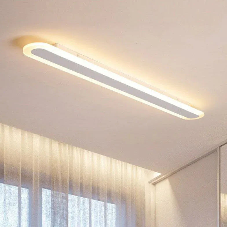 Sehr helle LED Deckenleuchte in modernem ovalen Design - Clowas.de