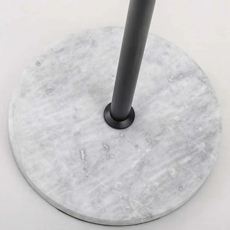 Stehlampe Wohnzimmer Gold im nordischen minimalistischen Stil - Clowas.de