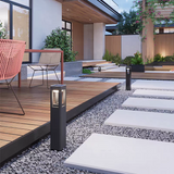 Schwarze IP65 Gartenleuchte mit Solarbetrieb