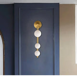 wandleuchte led wohnzimmer Moderne elegante goldene Akzente - Clowas.de