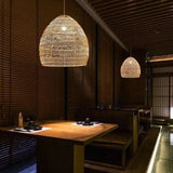 Hängeleuchte aus Bambus im Landhausstil für das Esszimmer