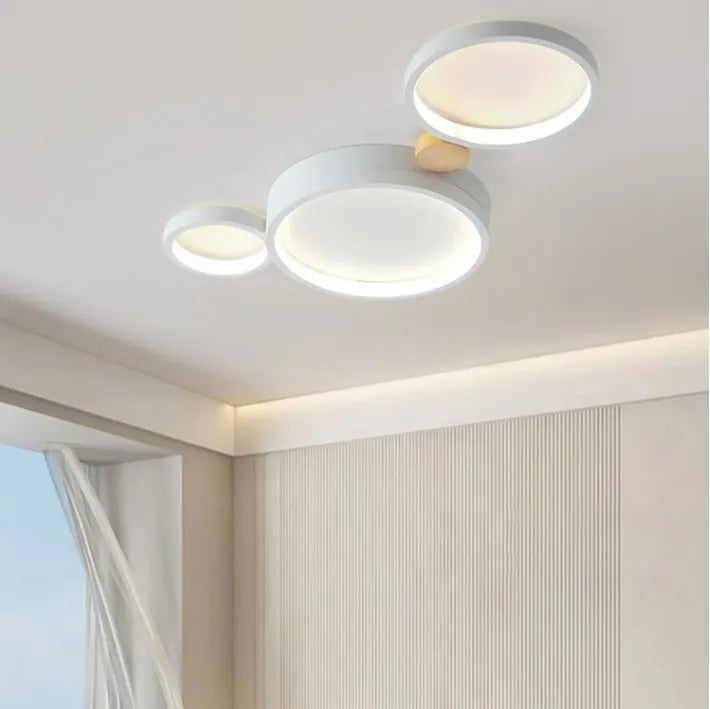 LED Deckenleuchte mit Ringdesign im Nordic Stil