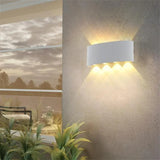 Moderne Außenwandleuchte Up & Down aus Aluminium mit Bewegungsmelder