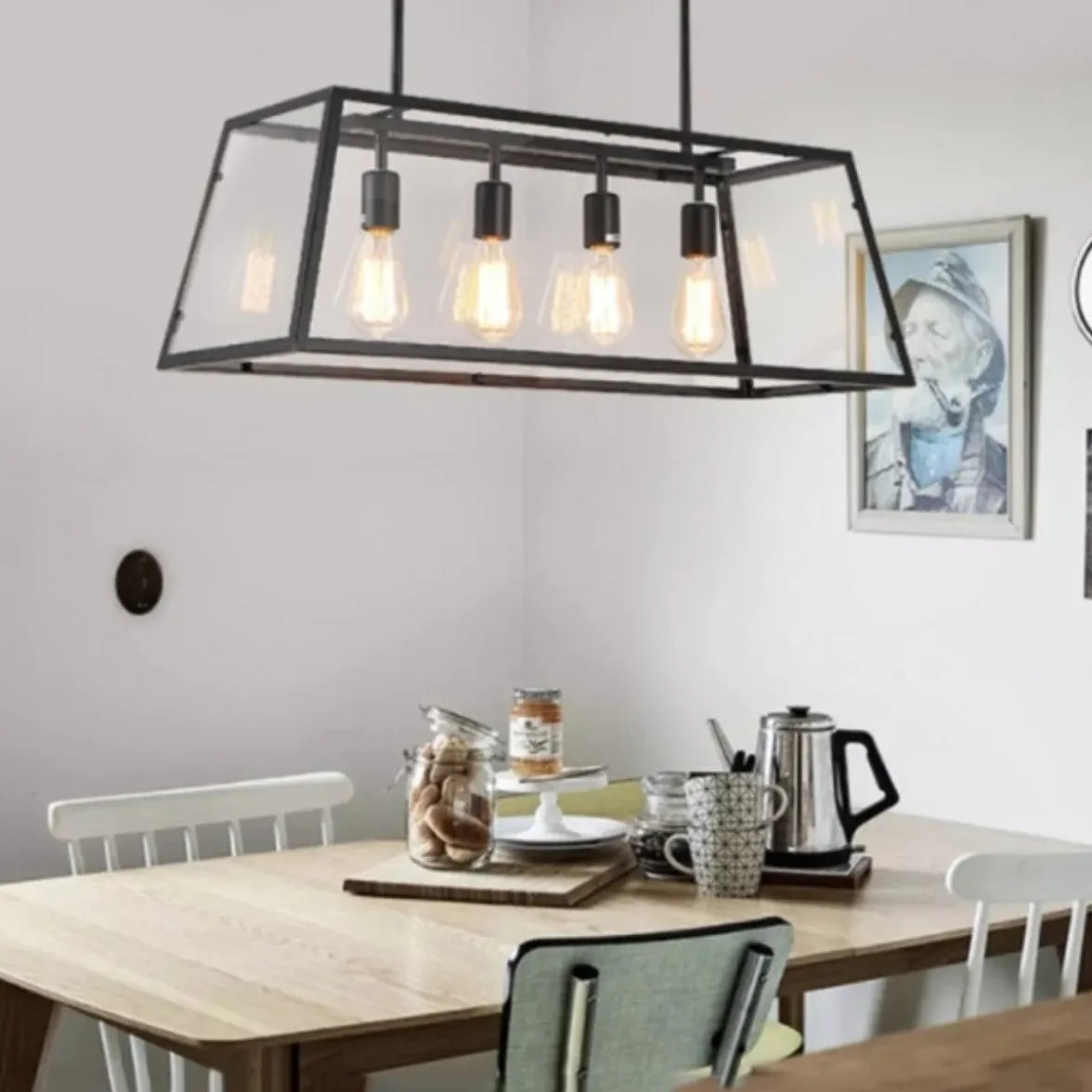 Alte Industrielampe im minimalistischen Vintage-Industrie Stil