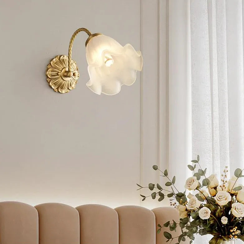 wandleuchte gold vintage elegante nordische Blumenform