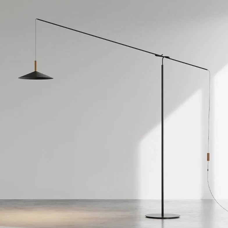 Cantilever Black Minimalist Plug-in Stehlampe