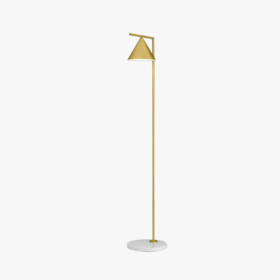 Minimalistische Stehlampe mit kegelförmigem Metall