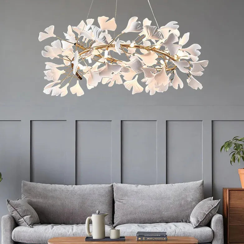 Deckenlampe Kronleuchter mit leichtem Blütenblattdesign - Clowas.de