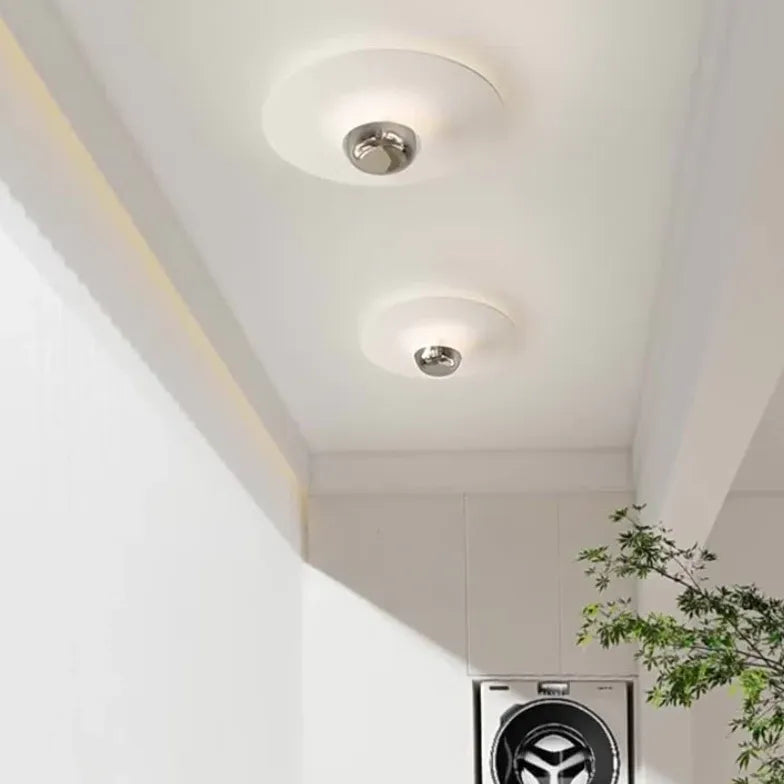 Deckenleuchte minimalistisch nordisch moderner Flur - Clowas.de