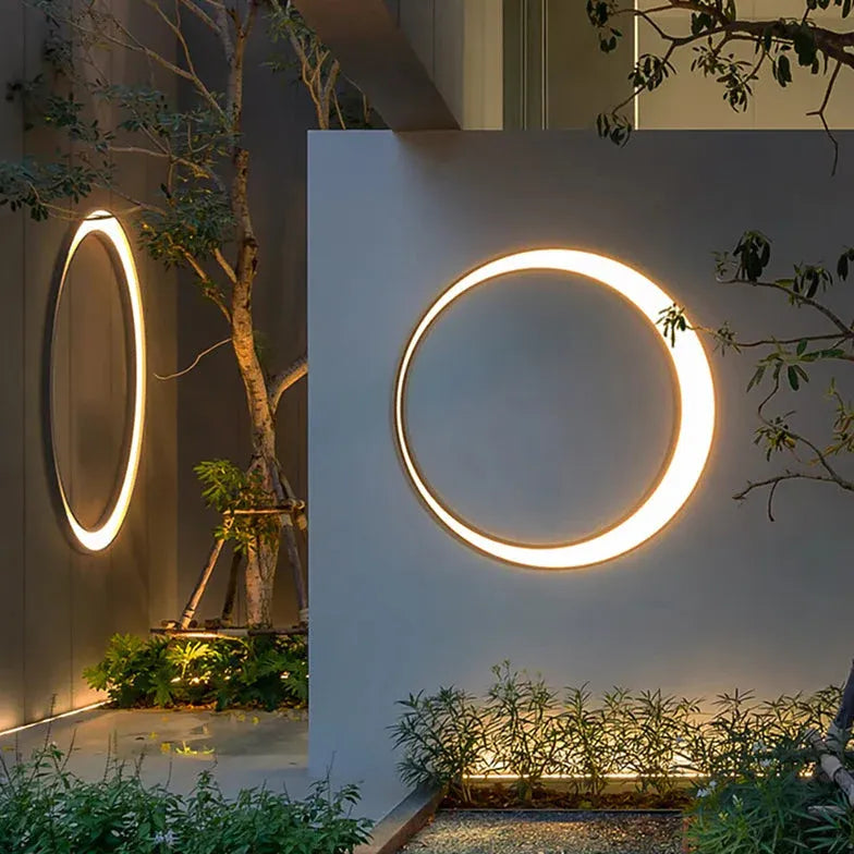 LED Ringleuchten im modernen minimalistischen Design