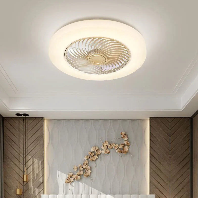 Kleiner Deckenventilator mit Licht im modernen Stil - Clowas.de