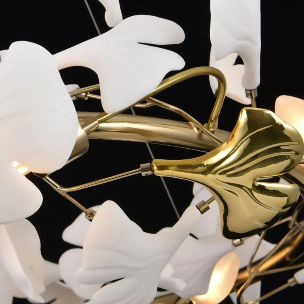 Kronleuchter Treppenhaus im eleganten Ginkgo-Design - Clowas.de