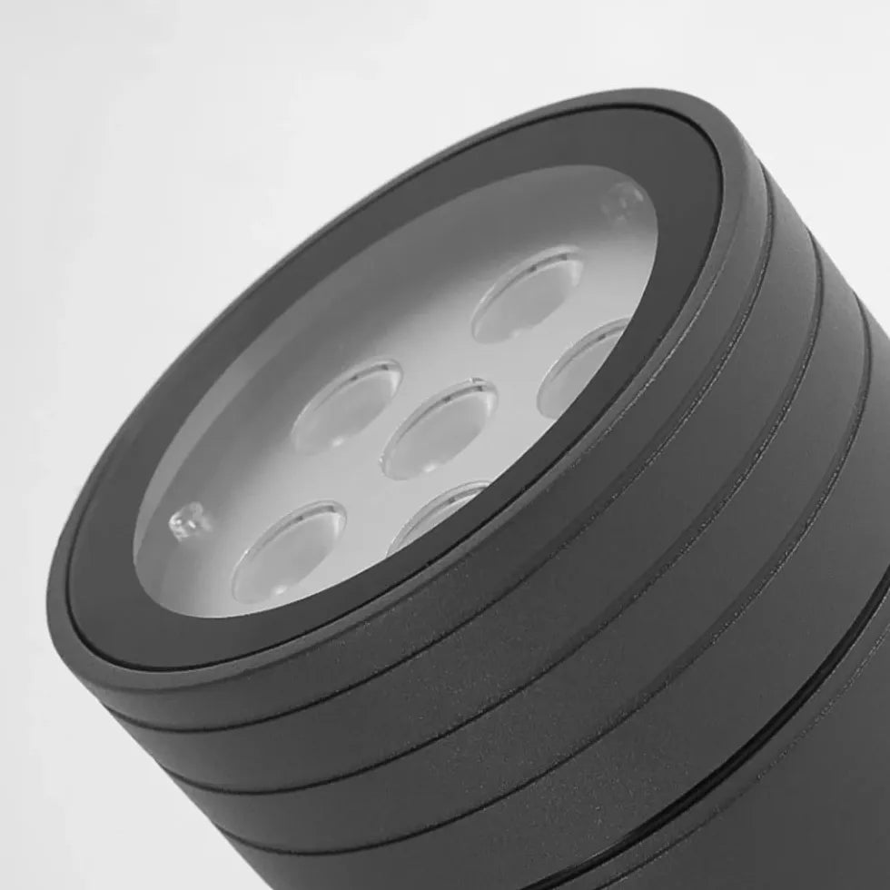 LED Strahler für den Garten Outdoor Wasserdicht Simplistisch - Clowas.de