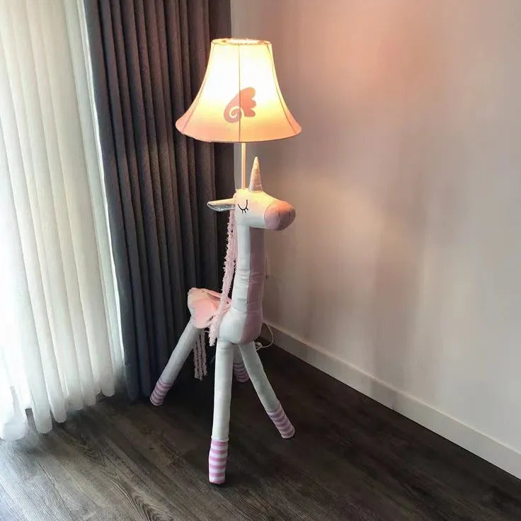 Cartoon Giraffe weiß und rosa Stehlampe