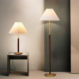 Modern Nussbaum Stehlampen für Wohnzimmer - Clowas.de